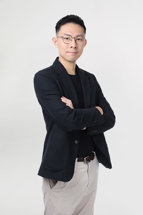 Louis Lau body_position__AGZZv